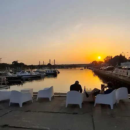 Azuria-houseboat - Na Wodzie Lägenhet Wrocław