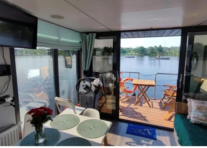 Azuria-houseboat - Na Wodzie Apartmán